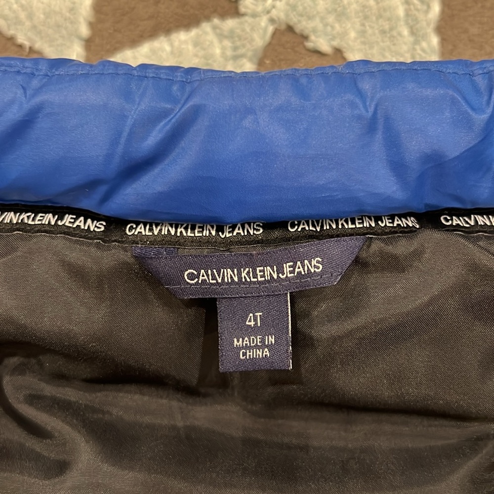 Calvin Klein Jeans Puffer Vest Outerwear/ Size 4T/ Navy Blue - Picture 5 of 7